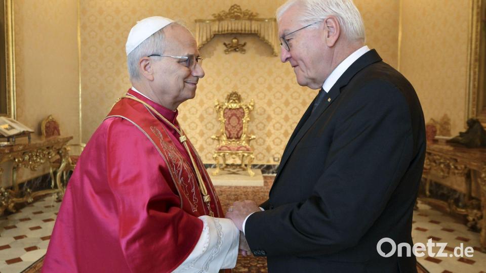 Bundespräsident Steinmeier trifft dem Papst bei Privataudienz. Bild: Vatican Media/IPA via ZUMA Press/dpa