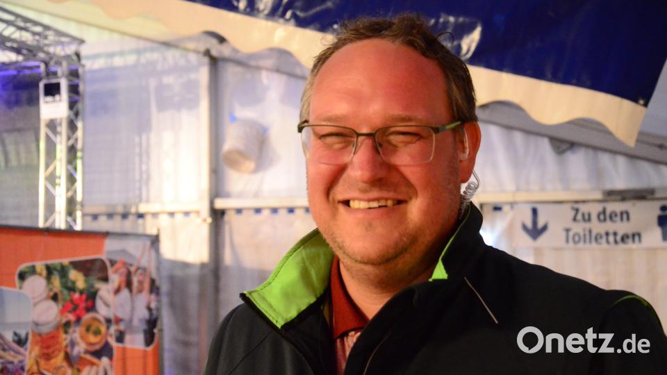 Bleibt er Weidens Festwirt? Manuel Metzner aus Schleiz in Thüringer erwies sich als engagierter Gastronom. Bild: Kunz