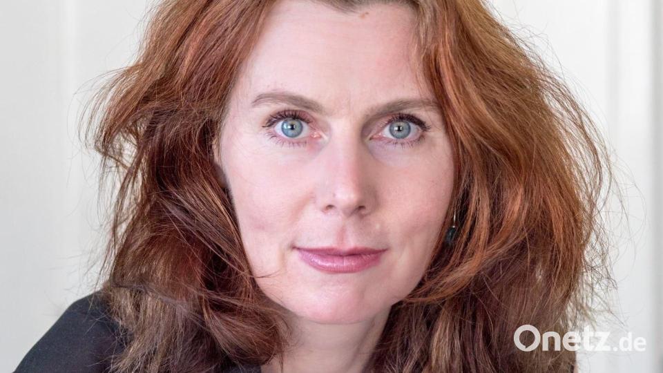 Im Literaturhaus Oberpfalz in Sulzbach-Rosenberg diskutieren deutsche und tschechische Autoren über die Auswirkungen des Zweiten Weltkriegs auf die Enkelgeneration. Dabei ist Alice Horáčková. Bild: Daniela Pfeil