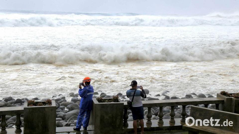 Die Behörde auf den Philippinen hatten vor Sturmfluten und orkanartigen Böen gewarnt. Bild: Justine Mark Pillie Fajardo/AP/dpa