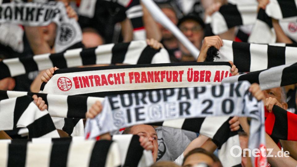 Eintracht Frankfurt muss im Auswärtsspiel in Neapel auf einen großen Teil seiner Fans verzichten Bild: Uwe Anspach/dpa
