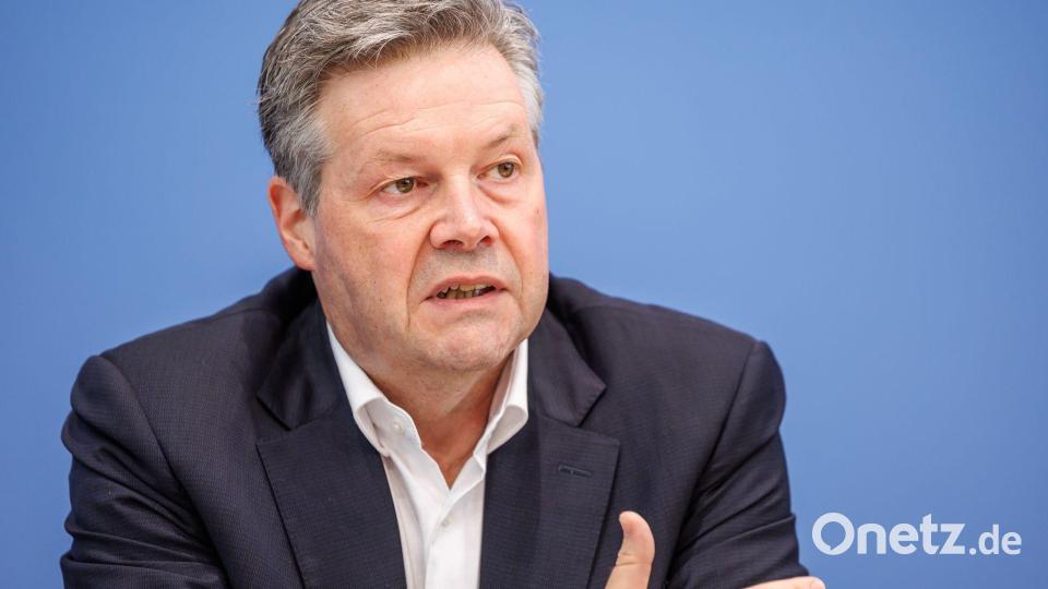 Die EVG will Rompf als neuen Chef der Bahn-Infrastruktursparte DB InfraGo verhindern. Bild: Andreas Gora/dpa