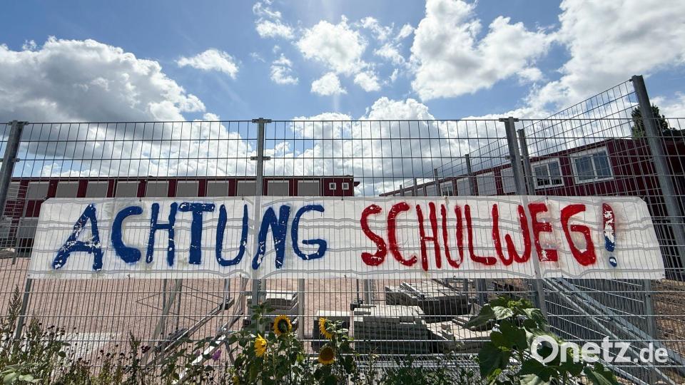 Die Zahl der Unfälle auf dem Schulweg ist gestiegen. (Archiv) Bild: Christian Charisius/dpa