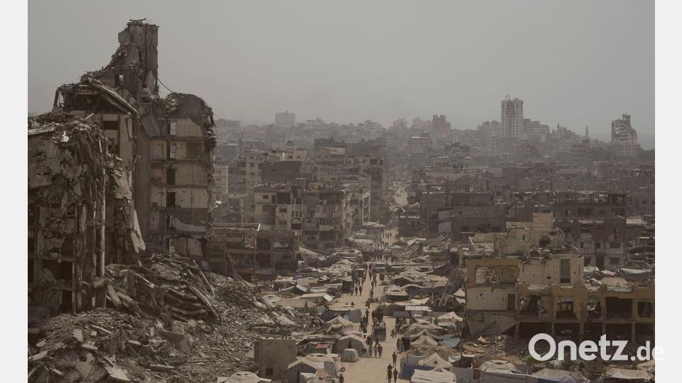 Große Teile des Gazastreifens sind von Israel in eine Ruinenlandschaft verwandelt worden. Den Krieg hatte die islamistische Terrororganisation Hamas mit ihrem Massaker in Israel vor bald zwei Jahren ausgelöst. (Archivbild) Bild: Jehad Alshrafi/AP/dpa