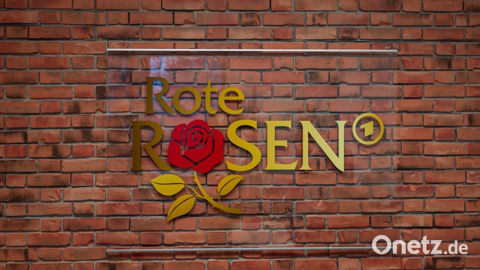 Vincent Gross ist als Schlager- und Popsänger mit Liedern wie „Ouzo“ bekannt und hat nun einen Kurzauftritt als Schauspieler in der ARD-Serie „Rote Rosen“. (Archivbild) Bild: Philipp Schulze/dpa