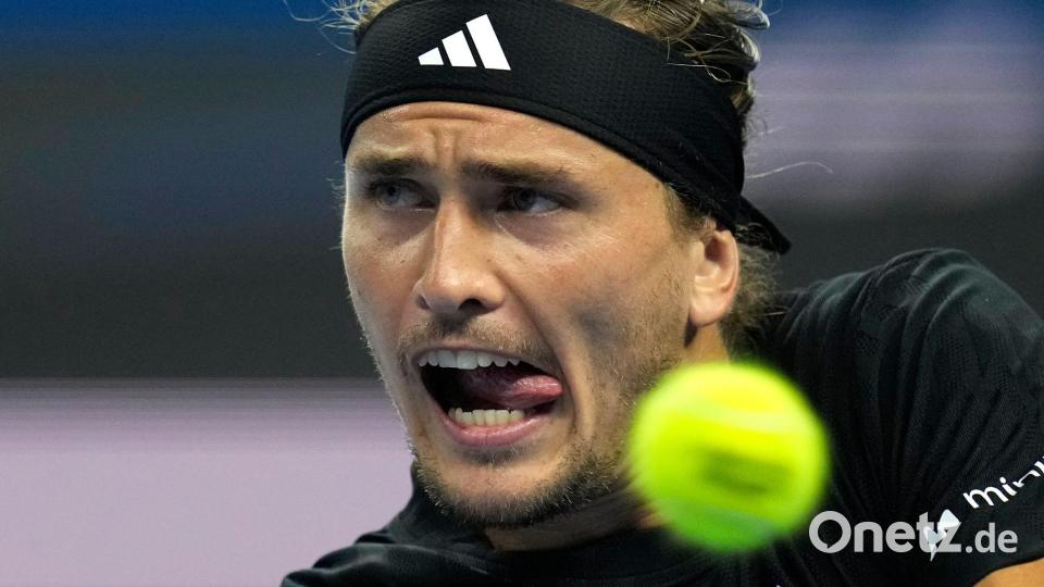 Alexander Zverev gewinnt souverän gegen den Italiener Lorenzo Sonego. Bild: Ng Han Guan/AP/dpa