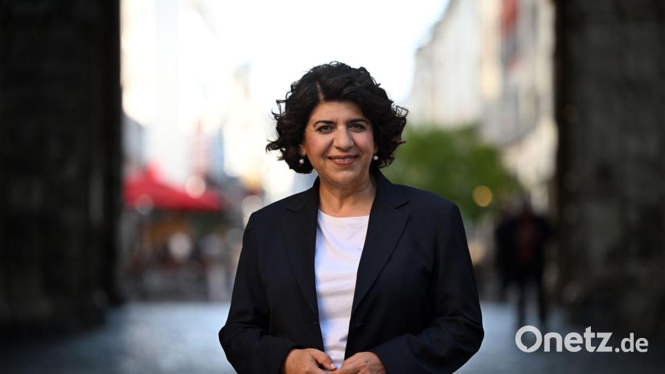 Berivan Aymaz könnte die erste grüne Oberbürgermeisterin einer deutschen Millionenstadt werden. Bild: Federico Gambarini/dpa