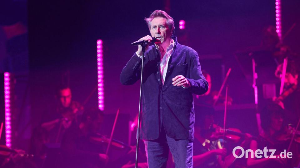 Wo immer er auftritt, ist Bryan Ferry stets adrett gekleidet. In den 70er und 80er Jahren galt er als Stilikone. (Archivbild) Bild: Georg Wendt/dpa