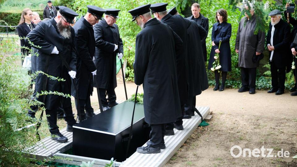 Claus Peymann war im Juli im Alter von 88 Jahren gestorben. Bild: Annette Riedl/dpa