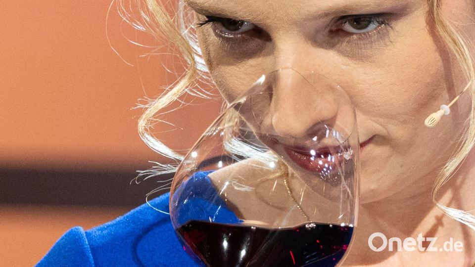 Weinkönigin Anna Zenz wird zahlreiche Termine auch im Ausland wahrnehmen. Bild: Hannes P. Albert/dpa