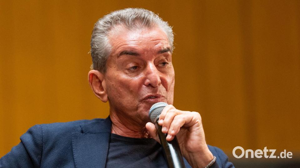 Die Ausladung des Publizisten Michel Friedman von einer Veranstaltung in Klütz an der Ostsee wurde bundesweit kritisiert. (Archivbild) Bild: Christophe Gateau/dpa