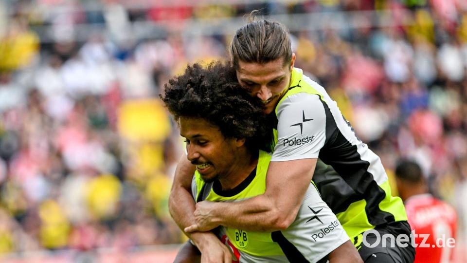 Der BVB legt nach und ist nun wieder nur zwei Punkte hinter Bayern. Bild: Torsten Silz/dpa