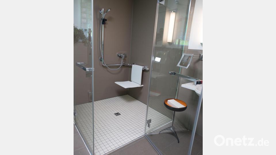 Bei Pflegegrad 1 gibt es finanzielle Unterstützung für Umbauten, etwa für eine barrierefreie Dusche. (Archivbild) Bild: Wolfram Kastl/dpa/dpa-tmn