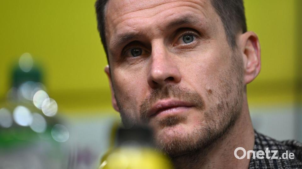 Kehl stellt klar: Der BVB kontrolliert nicht die Social-Media-Kanäle seiner Spieler. Bild: Bernd Thissen/dpa