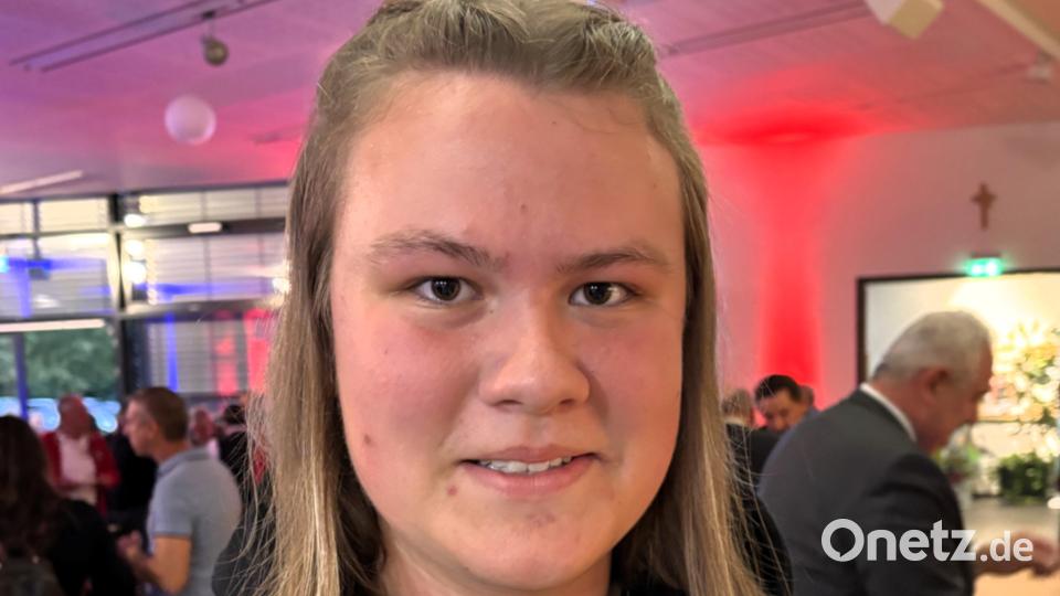 Ehrenamtliche Anna König: &quot;Der persönliche Dank vom Landrat ist schon was Besonderes!“ Bild: stg