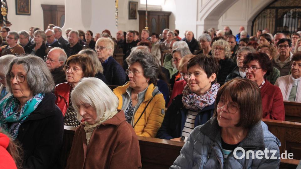 Die Stadtpfarrkirche war gut gefüllt. Bild: kro