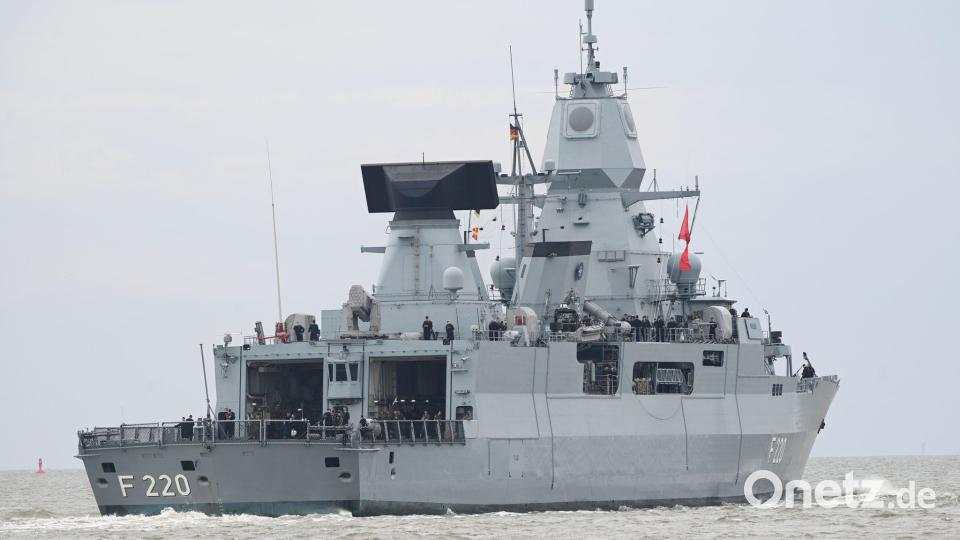 Die Fregatte „Hamburg“ ist im Rahmen einer Nato-Mission unterwegs. Bild: Lars Penning/dpa