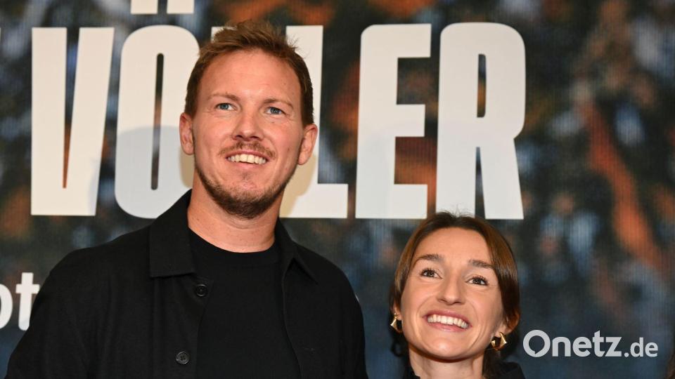 Nagelsmann mit seiner Partnerin Lena Wurzenberger. Bild: Arne Dedert/dpa