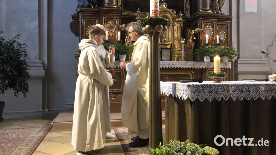 Pfarrer und Prodekan Martin Besold leitete nur einen Teil des Festgottesdienstes in der Fuchmühler Wallfahrtskirche. Bild: wro