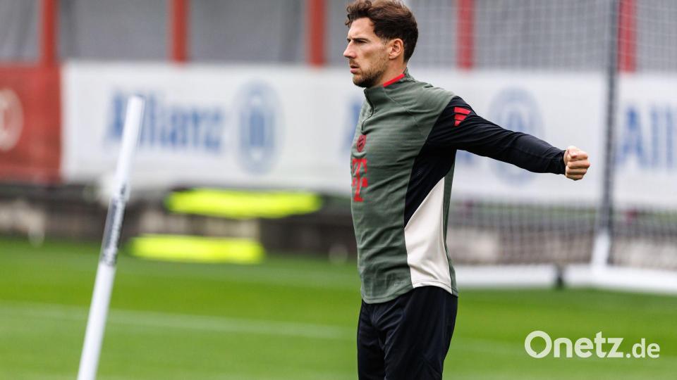 Freut sich nach dem Training im kühlen München auf Sonne in Zypern: Leon Goretzka. Bild: Matthias Balk/dpa
