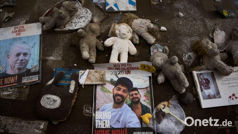 Die Geiseln sind das womöglich wichtigste Druckmittel der Hamas. (Archivbild) Bild: Oded Balilty/AP/dpa