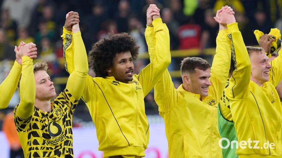 Karim Adeyemi (M) wird für die Dortmunder Mannschaft immer wichtiger. Bild: Bernd Thissen/dpa