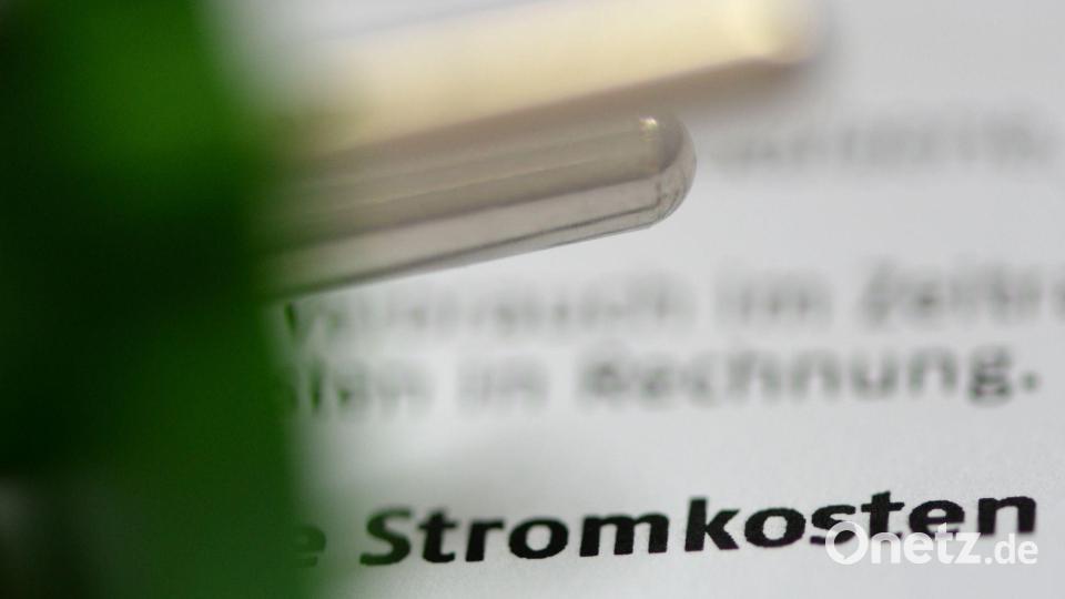 Die Stromkosten für Verbraucher sind zuletzt gesunken (Archivbild) Bild: Jens Kalaene/dpa