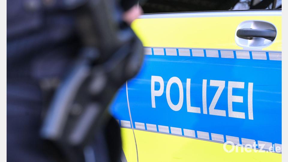 Die Polizei war am Morgen in drei Bundesländern im Einsatz. (Symbolbild) Bild: Bernd Weißbrod/dpa