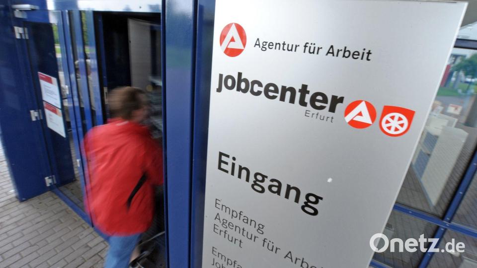 Beschäftigte von Jobcentern und anderen Behörden mit Kundenkontakt haben oft Sorge vor Übergriffen. (Archivfoto) Bild: picture alliance / dpa