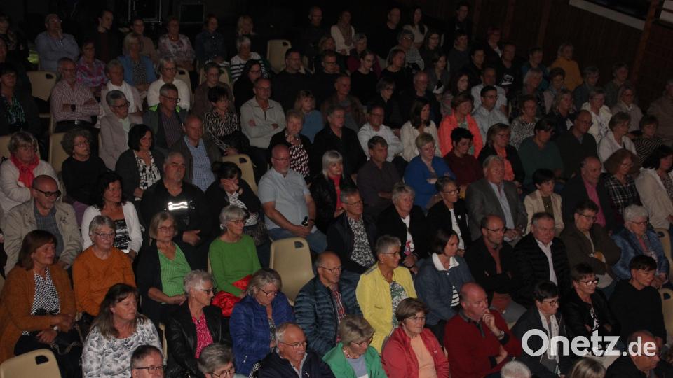 Rund 170 Personen war zum Konzert in die Stadthalle gekommen. Bild: kro