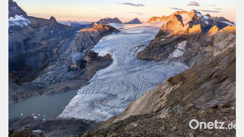 Der Gletscher Claridenfirn im Schweizer Kanton Glarus war im September 2025 komplett schneefrei. Bild: Matthias Huss/Glamos Gletschermessnetz/Akademie der Naturwissenschaften Schweiz (SCNAT)/dpa