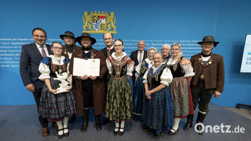 Die Egerlandjugend erhielt den Sonder-Heimatpreis. Bild: StMFH
