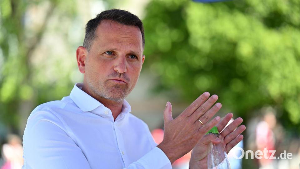 Sportvorstand Joti Chatzialexiou fordert einen Sieg am Wochenende. Bild: Martin Schutt/dpa