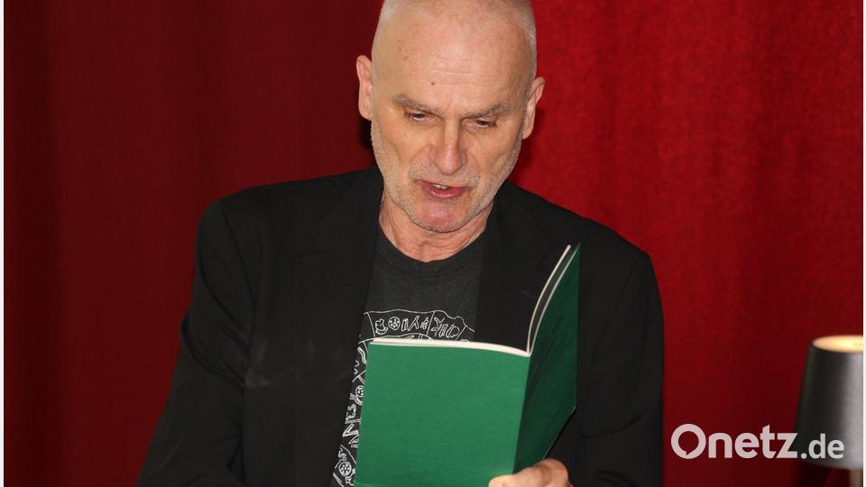 Werner Fritsch las unter anderem aus seinem Roman &quot;Nimrod war ein gewaltiger Jäger&quot;. Bild: kro