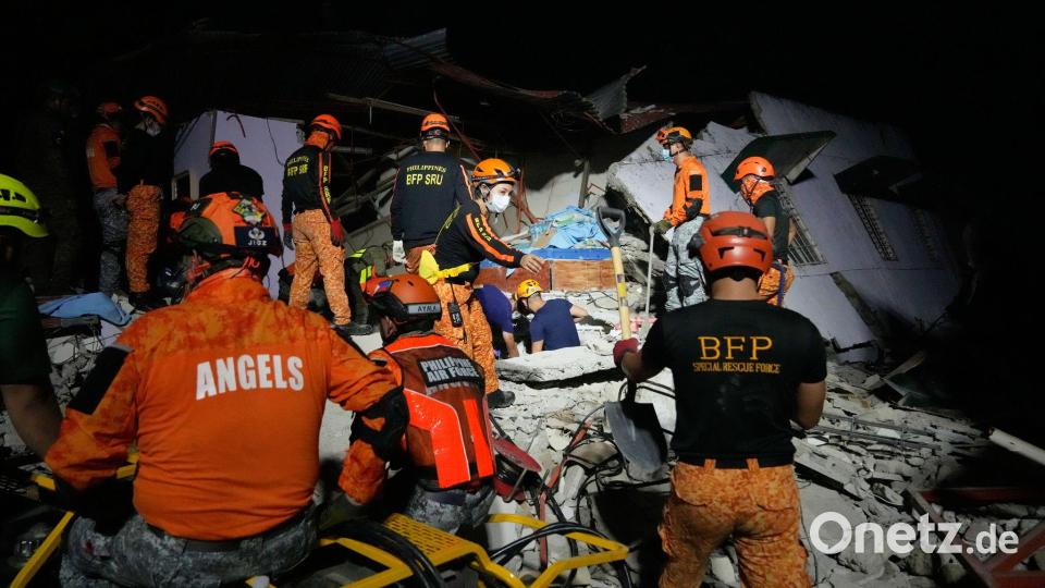 Hunderte Häuser sind bei dem schweren Beben eingestürzt. Bild: Aaron Favila/AP/dpa
