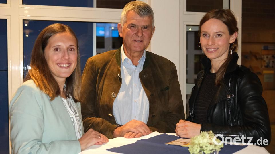 Konditormeisterin Carolin Brunner, Unternehmer Michael Horsch und Künstlerin Miriam Ferstl (von links) sind Botschafter des Landkreises Schwandorf. Bild: Hirsch