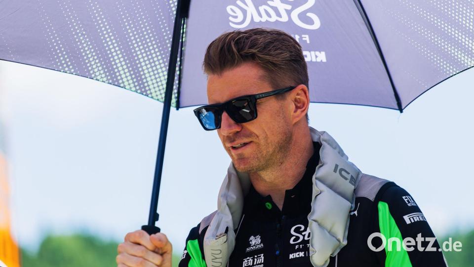 Die Formel-1-Piloten um Nico Hülkenberg suchen im schwülheißen Singapur nach Abkühlung. Bild: Philipp von Ditfurth/dpa