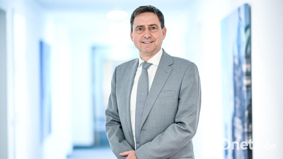 GKV-Chef Oliver Blatt wirbt für eine effizientere und schnellere Terminvergabe. (Archivbild) Bild: Britta Pedersen/dpa