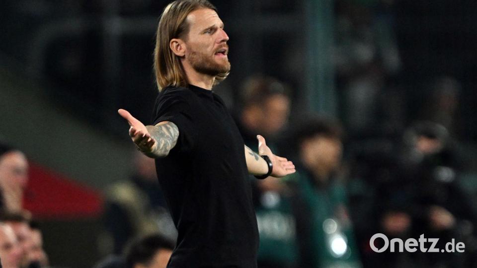 Auch ohne neuen Sportchef geht es für Interimscoach Eugen Polanski am Sonntag um seine Zukunft bei den Profis Bild: Federico Gambarini/dpa