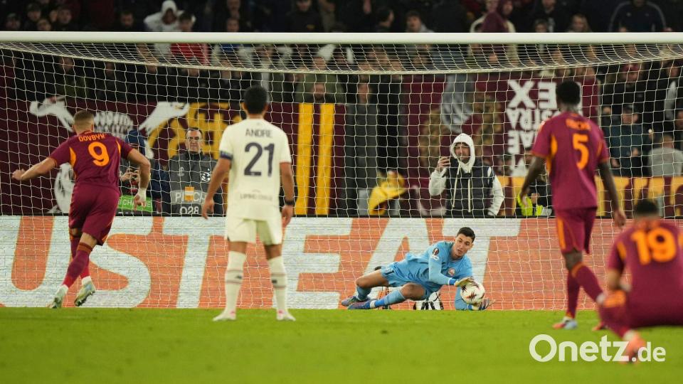 Dreimal scheiterte die AS Rom vom Elfmeterpunkt. Bild: Andrew Medichini/AP/dpa