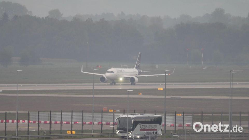 Am Morgen wurde der Flugbetrieb wieder aufgenommen. Bild: Enrique Kaczor/onw-images/dpa