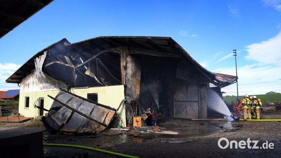 Die Maschinenhalle brannte vollständig aus. Bild: Karl-Josef Hildenbrand/dpa