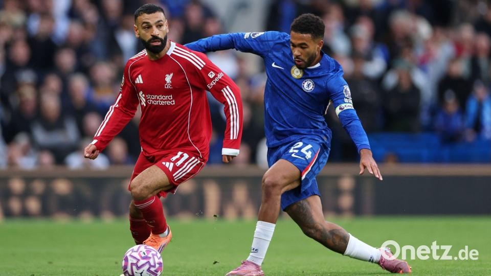 Chelseas Reece James (r) gegen Liverpools Mohamed Salah. Bild: Ian Walton/AP/dpa