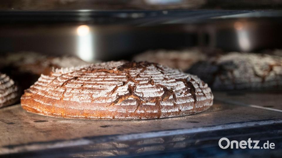 Das Brot ist auch bei Promis gefragt. Bild: Marijan Murat/dpa