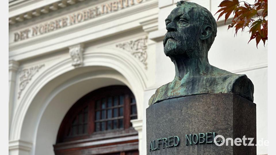 Der Mann hinter den Nobelpreisen: Dynamit-Erfinder und Preisstifter Alfred Nobel. (Archivbild) Bild: Steffen Trumpf/dpa