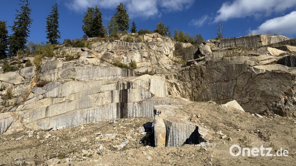 Im Frühjahr 2024 endete der Granitabbau im früheren KZ-Steinbruch am Wurmstein. So sieht der stillgelegte Steinbruch heute aus. Bild: mgo
