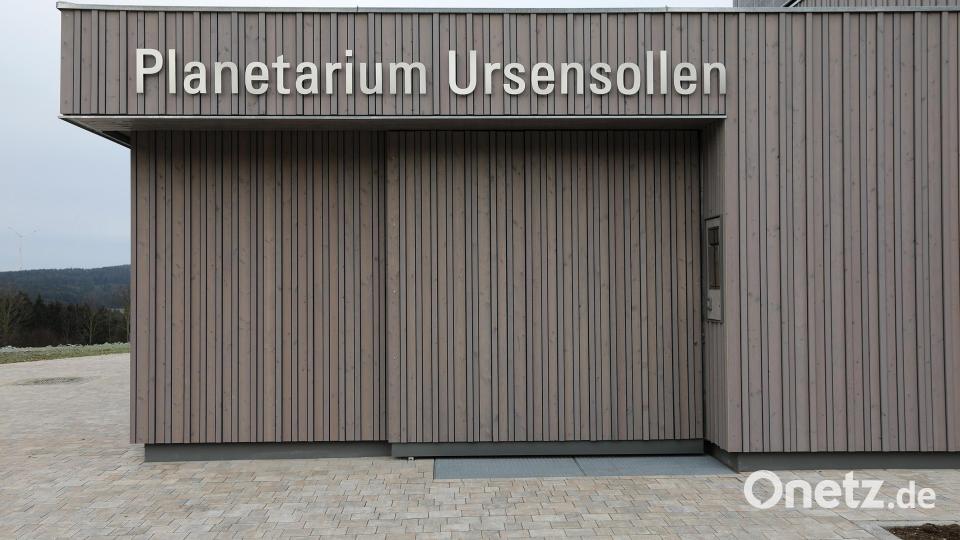 Von außen sieht das Planetarium ganz unspektakulär aus. Bild: Wolfgang Steinbacher