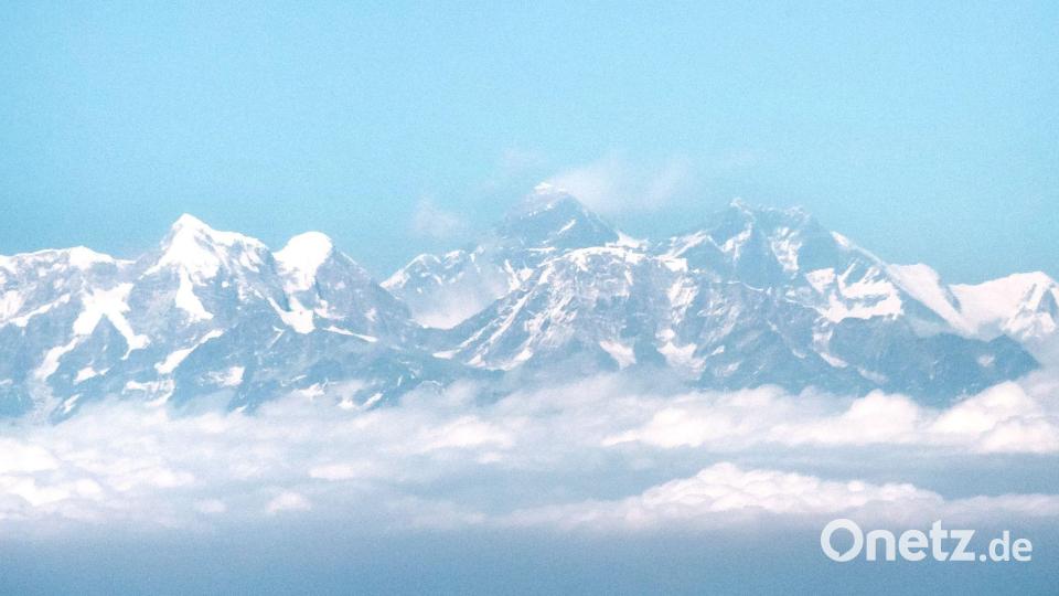 In Zeltlagern am Mount Everest sollen mehrere hundert Personen festsitzen. (Archivfoto) Bild: Sina Schuldt/dpa