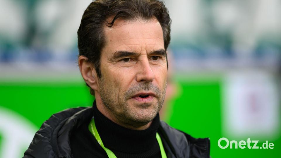 Knackige Gegner für den VfL Wolfsburg und Sportchef Ralf Kellermann (Archivbild) Bild: Swen Pförtner/dpa