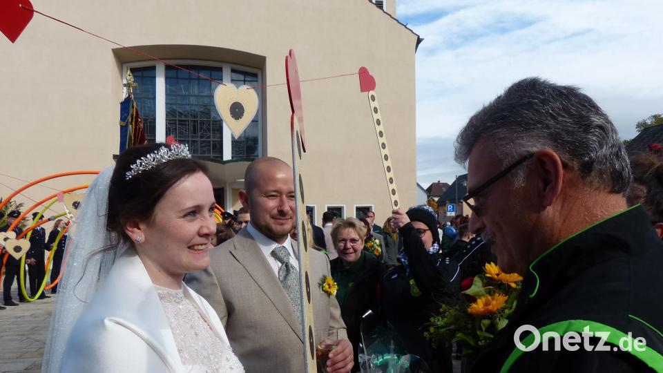 Der Schützenverein gehörte zu den ersten Gratulanten. Bild: hme